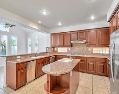 19754 Mariposa Creek Way - Photo Thumbnail 16