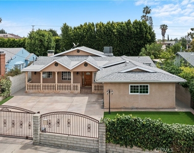 6508 Mammoth Avenue - Photo Thumbnail 1