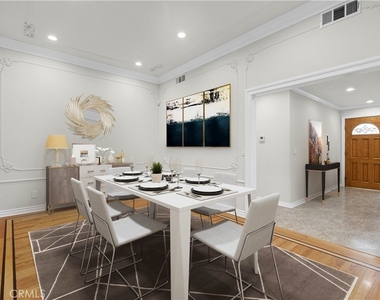 6508 Mammoth Avenue - Photo Thumbnail 8