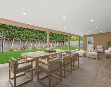 6508 Mammoth Avenue - Photo Thumbnail 30