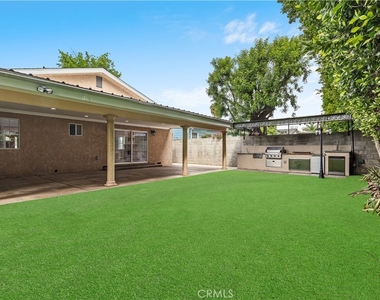 6508 Mammoth Avenue - Photo Thumbnail 28