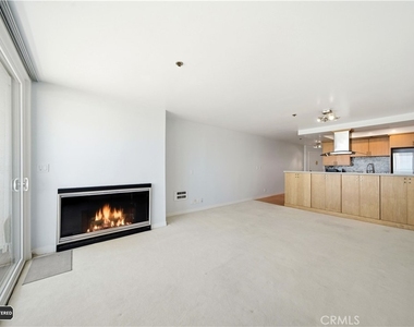 615 Esplanade - Photo Thumbnail 8