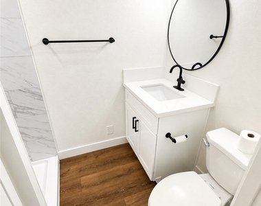 11151 Duncan Avenue - Photo Thumbnail 22