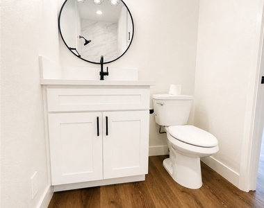 11151 Duncan Avenue - Photo Thumbnail 23