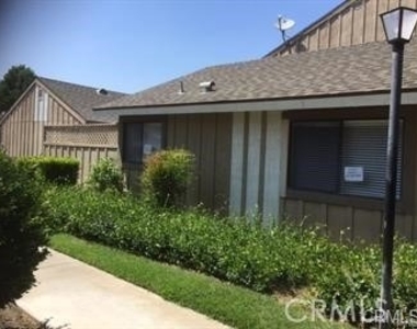 1371 W Cerritos Avenue - Photo Thumbnail 2
