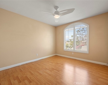 2260 Indigo Hills Drive - Photo Thumbnail 21