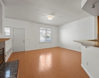 2260 Indigo Hills Drive - Photo Thumbnail 10