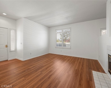 2260 Indigo Hills Drive - Photo Thumbnail 2