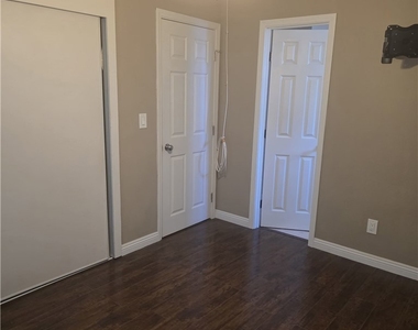8808 Randolph St - Photo Thumbnail 16