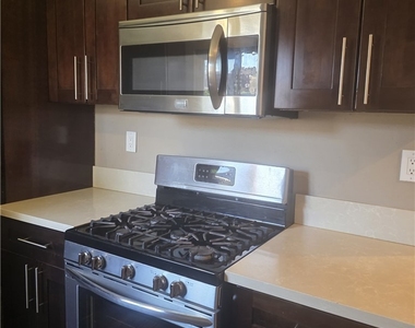 8808 Randolph St - Photo Thumbnail 2