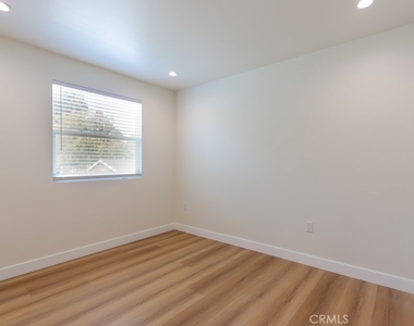 5221 E Willow - Photo Thumbnail 16
