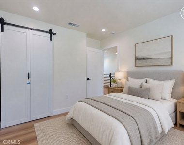 5221 E Willow - Photo Thumbnail 4