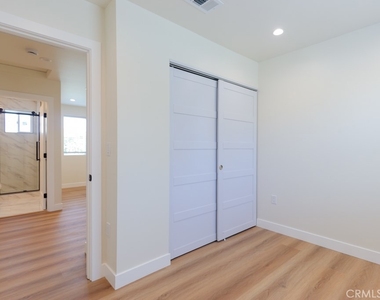 5221 E Willow - Photo Thumbnail 15