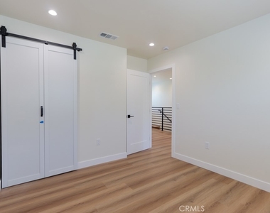 5221 E Willow - Photo Thumbnail 17