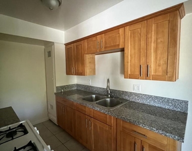 645 Marion Place - Photo Thumbnail 17