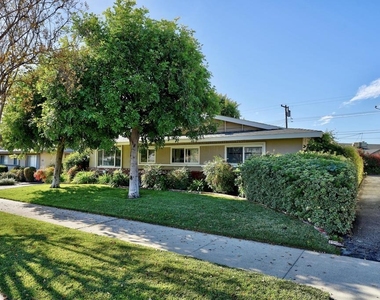 645 Marion Place - Photo Thumbnail 1