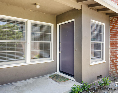 5634 Noel Drive - Photo Thumbnail 3
