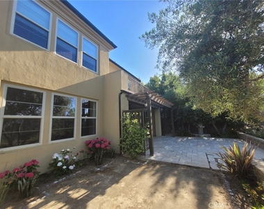 55 Valley - Photo Thumbnail 13