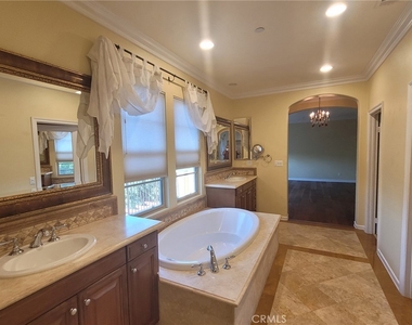 55 Valley - Photo Thumbnail 9