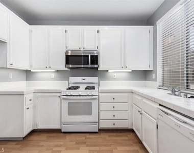 437 N Castletown - Photo Thumbnail 9