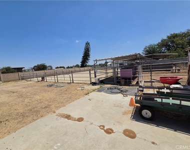 3697 Sierra - Photo Thumbnail 20