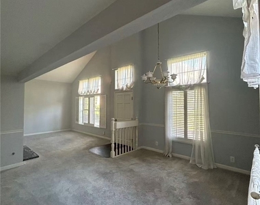 53 Dartmouth - Photo Thumbnail 3