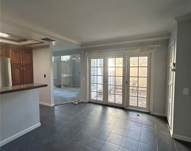 53 Dartmouth - Photo Thumbnail 2