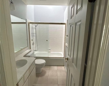 53 Dartmouth - Photo Thumbnail 9