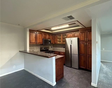 53 Dartmouth - Photo Thumbnail 1