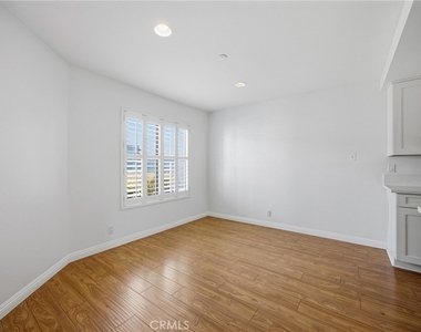 2189 Calle Ola Verde - Photo Thumbnail 22