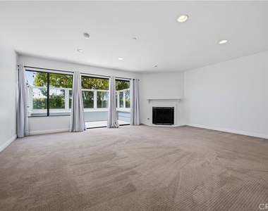 2189 Calle Ola Verde - Photo Thumbnail 5