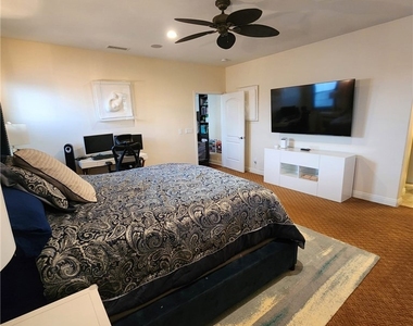 37 Rincon Way - Photo Thumbnail 8