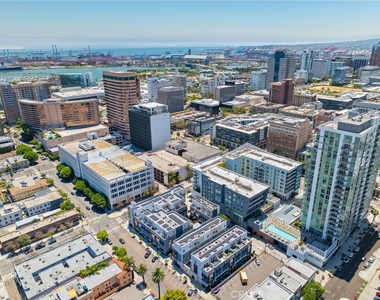 205 Elm - Photo Thumbnail 2