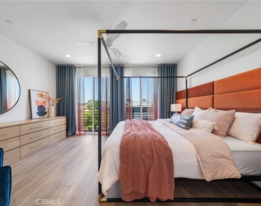 205 Elm - Photo Thumbnail 14