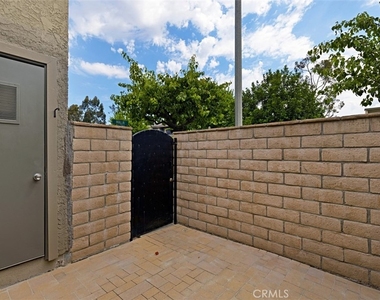 25866 Malia Court - Photo Thumbnail 17
