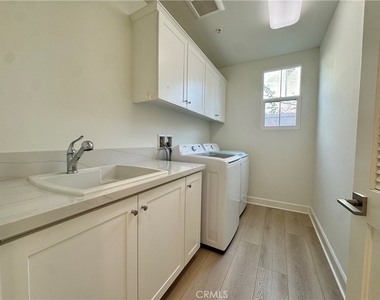 128 Hargrove - Photo Thumbnail 13
