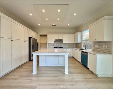 128 Hargrove - Photo Thumbnail 5