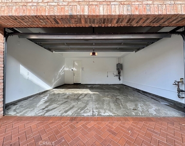 128 Hargrove - Photo Thumbnail 26