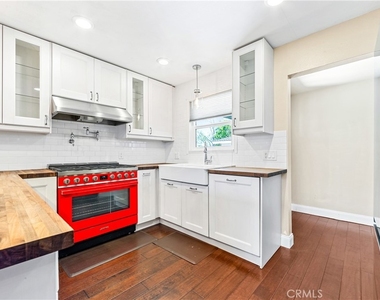 16311 Woodstock - Photo Thumbnail 7