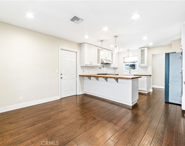 16311 Woodstock - Photo Thumbnail 9
