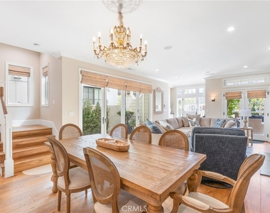 220 Coral - Photo Thumbnail 5