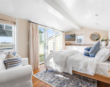 220 Coral - Photo Thumbnail 27