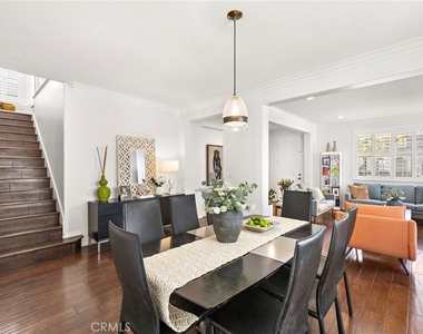 17 Regents Park - Photo Thumbnail 9