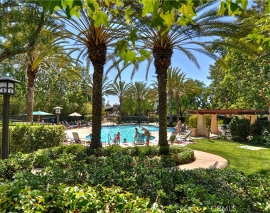 17 Regents Park - Photo Thumbnail 65