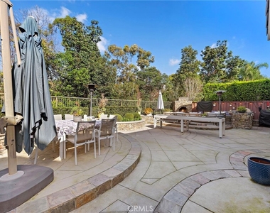 17 Regents Park - Photo Thumbnail 18