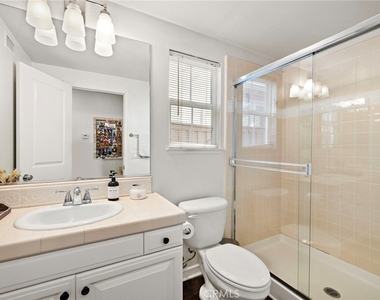 17 Regents Park - Photo Thumbnail 24
