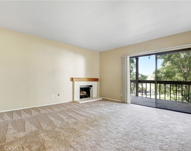 8024 Valle Vista Drive - Photo Thumbnail 10