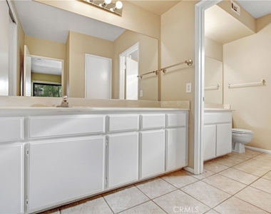 8024 Valle Vista Drive - Photo Thumbnail 14