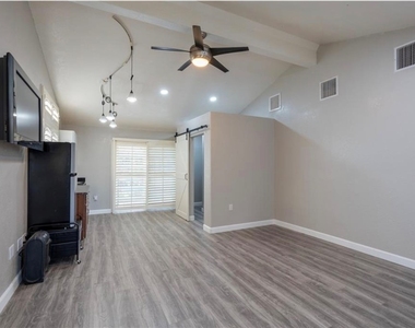 33340 Bailey Park Rd - Photo Thumbnail 7