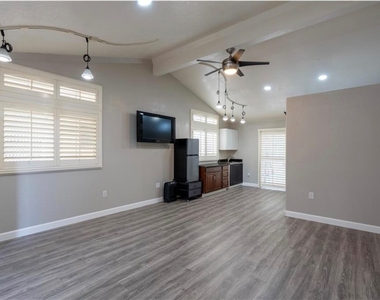 33340 Bailey Park Rd - Photo Thumbnail 6